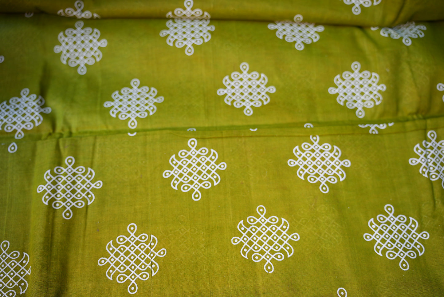 Kolam Printed Sungudi Saree – Mehendi Green with Brown Border (With Blouse)