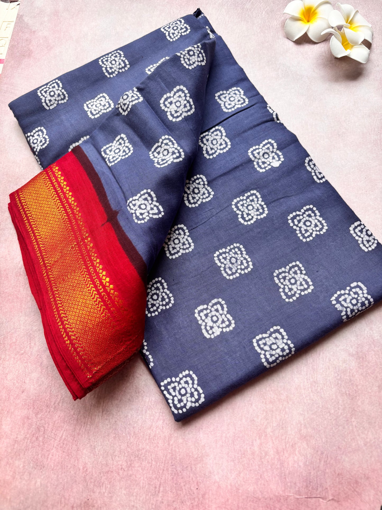Authentic Soft Sungudi Cotton Saree – Blue with Floral Motifs & Brown Border