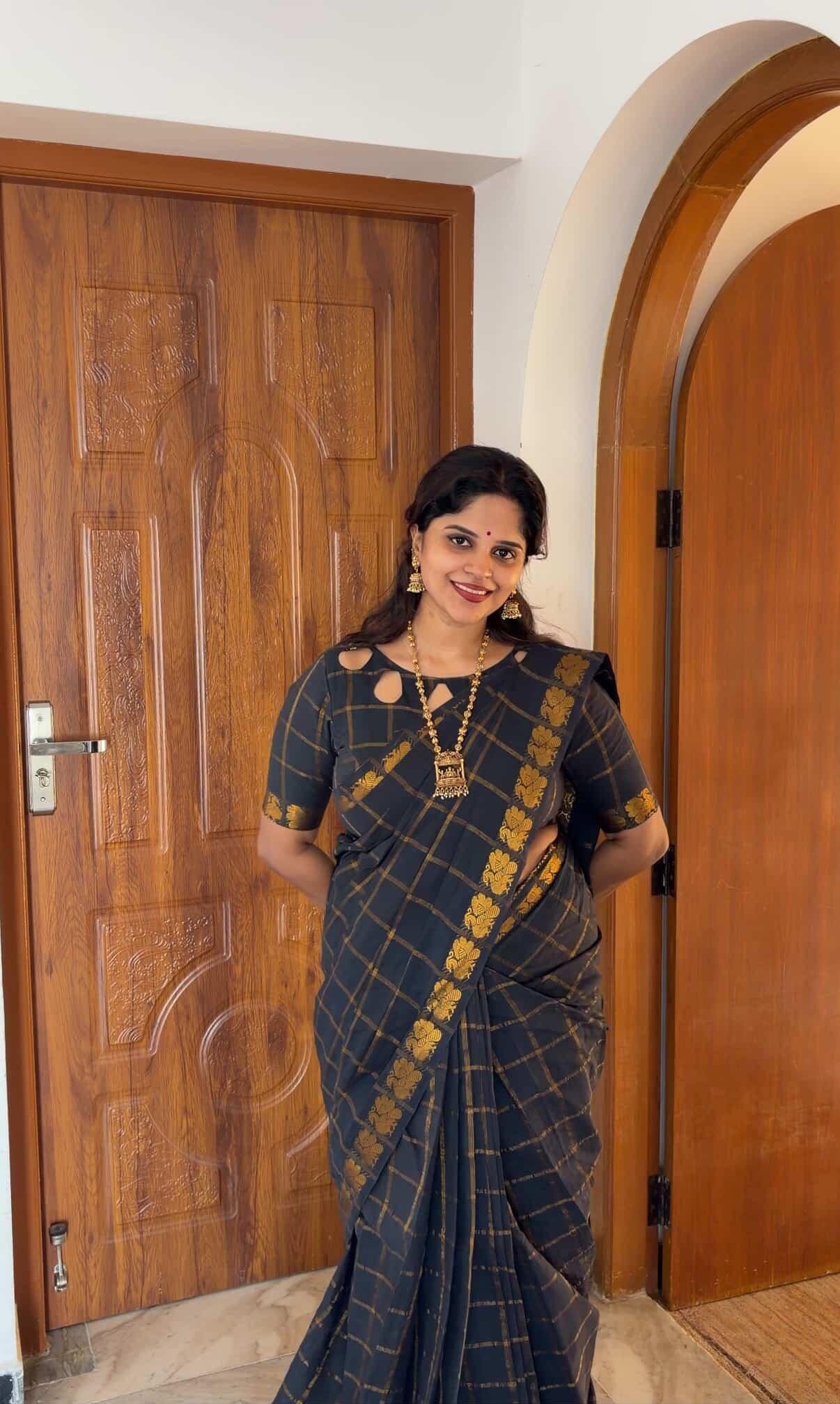 Black Kattam Sungudi Cotton Saree | Premium Madurai Sungudi Heritage