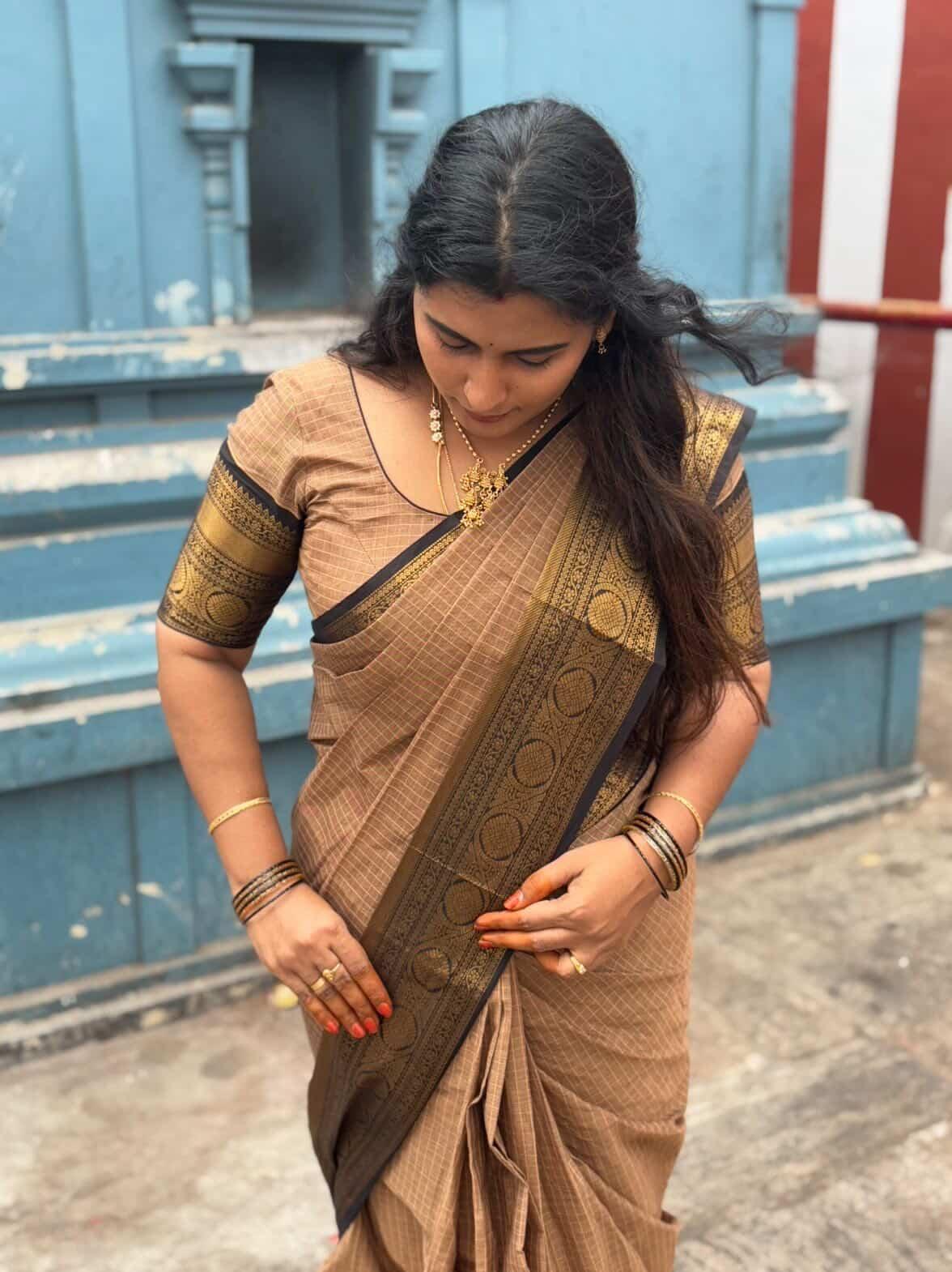 Kanchi cotton Black Rich Border