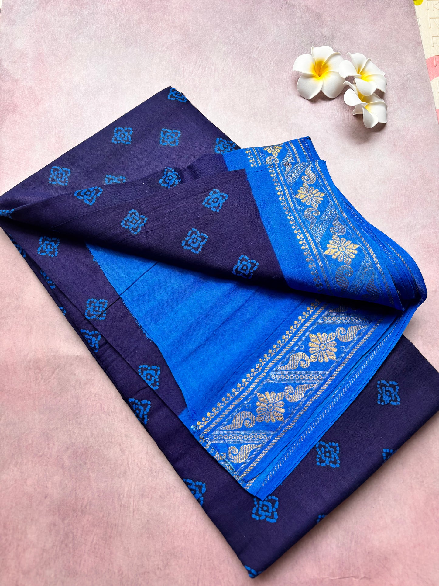 Authentic Soft Sungudi Cotton Saree – Blue with Heart Motifs & Blue Border