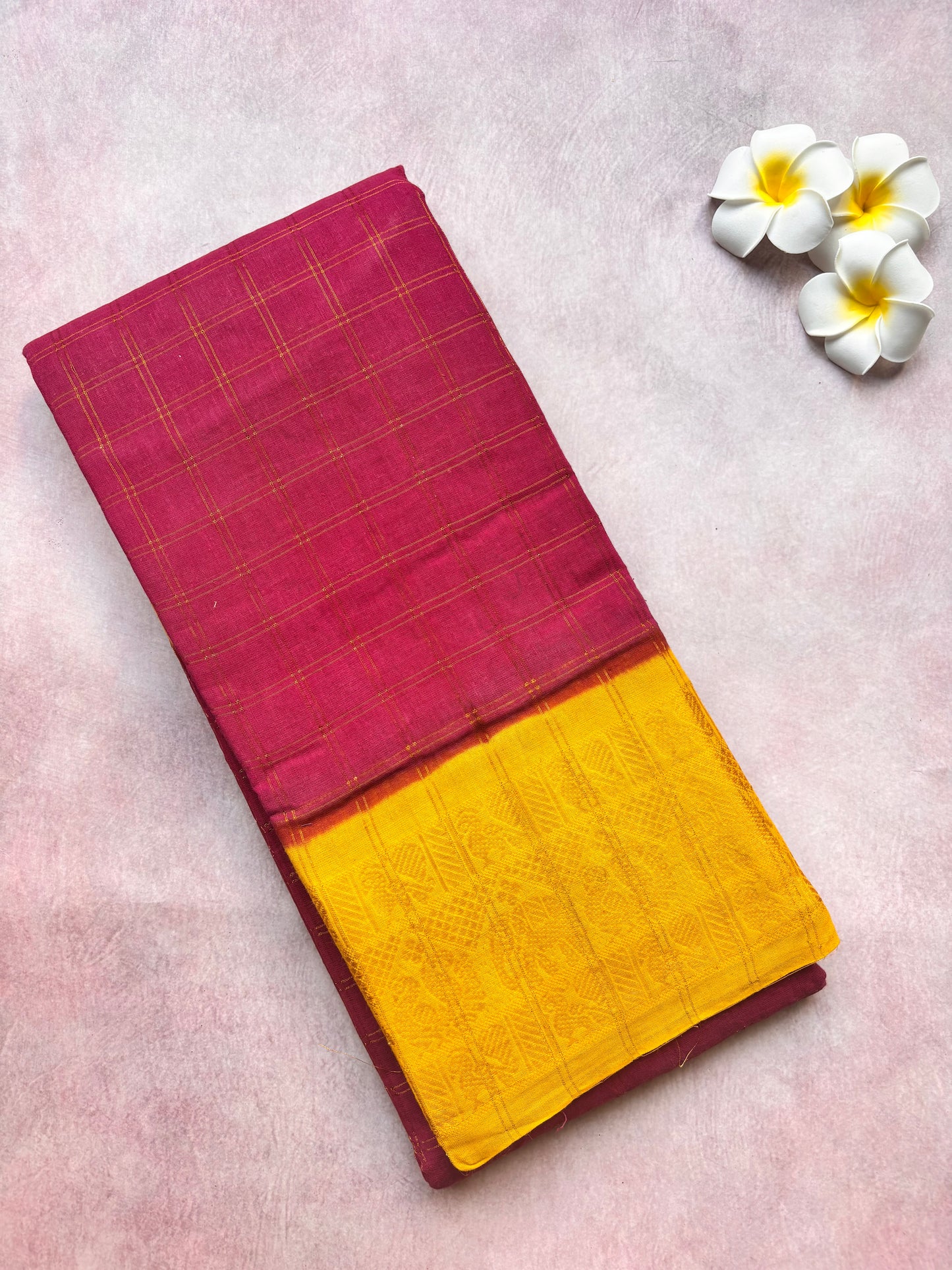 Maroon Kattam Sungudi Cotton Saree with Fenugreek-Coloured Border with blouse