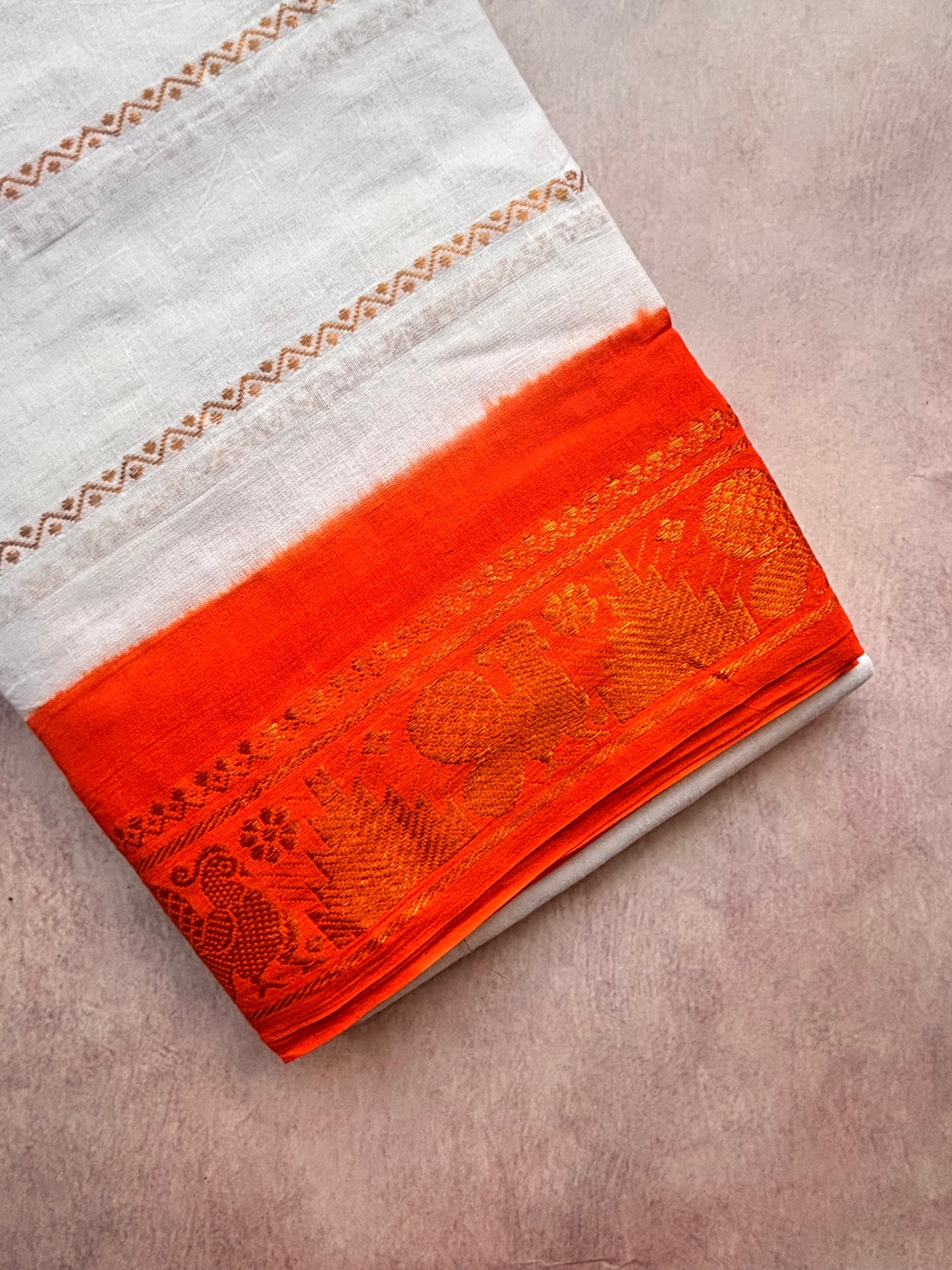 White Sungudi Cotton Saree with Orange Border Velthari  - with blouse